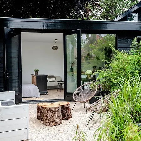 Leafy Place - A Great Couples Getaway! Apartament